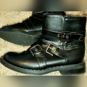 Black Boots -- Well Worn